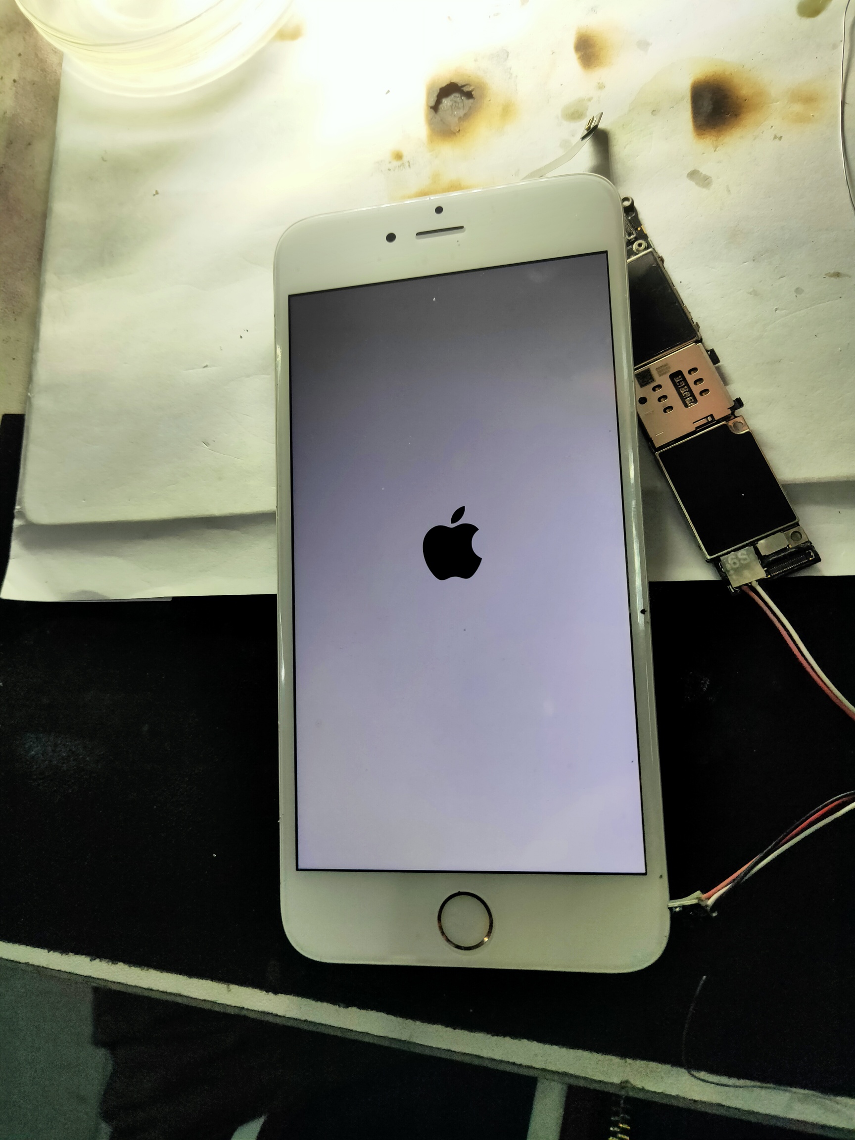 iPhone6S手机进水机多故障维修