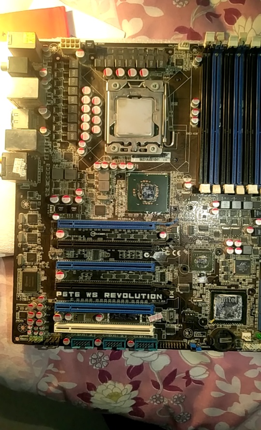 求助主板维修华硕p6t7ws