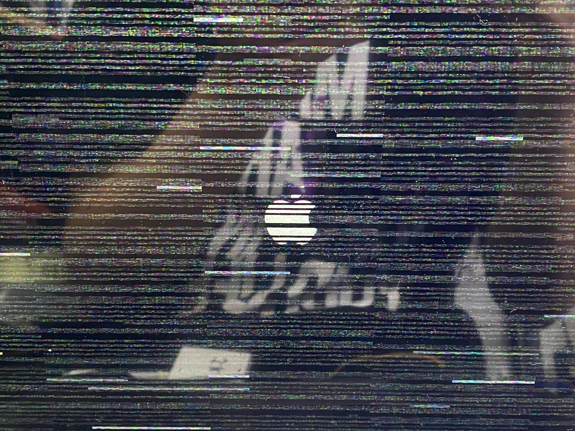 macbooka153400045开机进系统时花屏