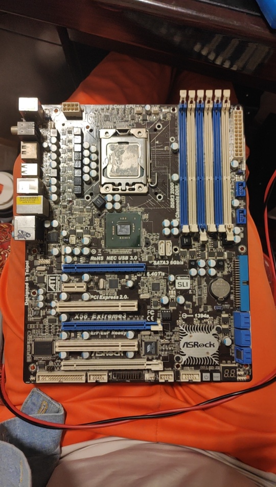 华擎x58extreme3供电都正常就cpu092v