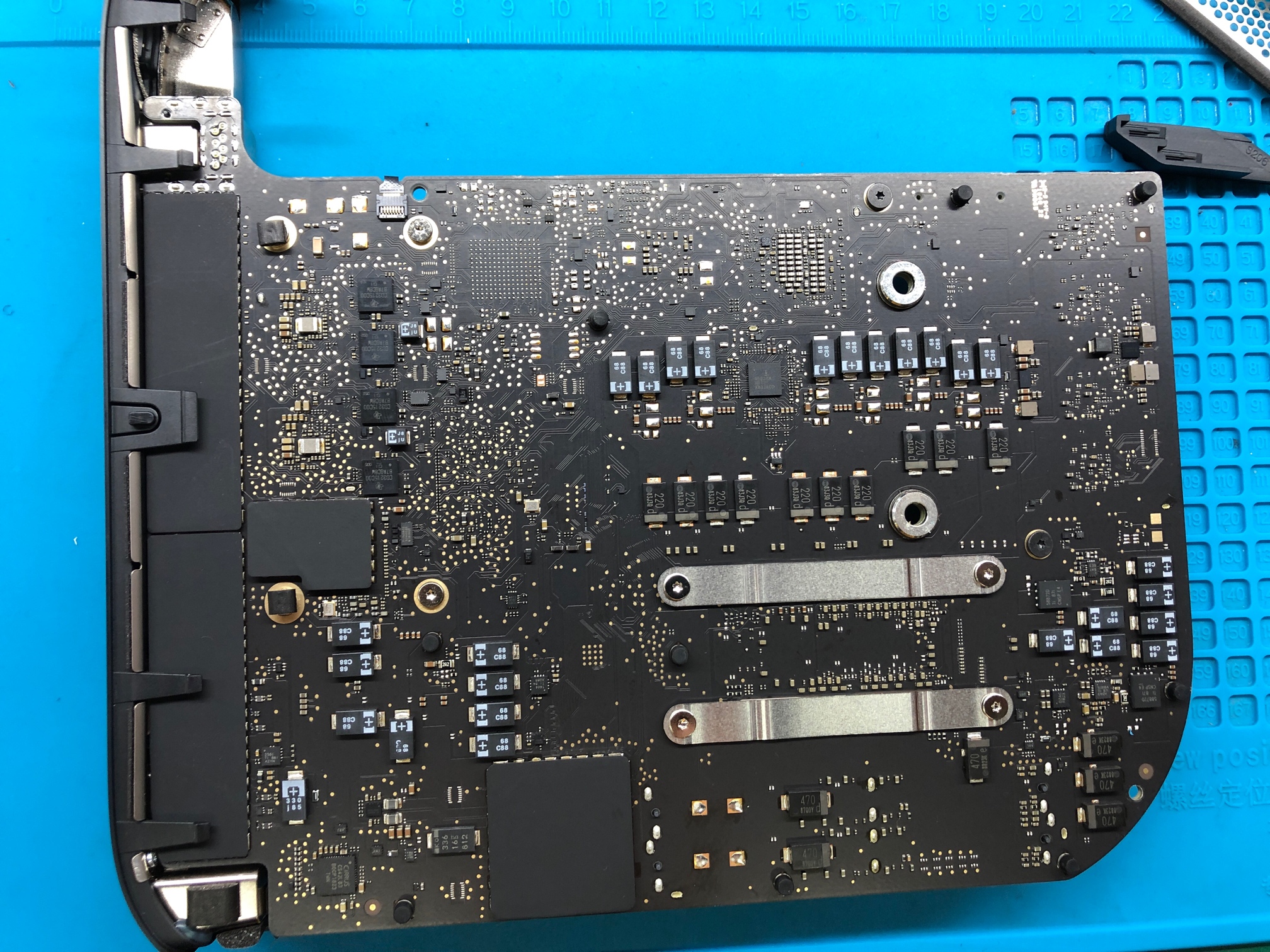 带t2的macminia1993主板高清图片